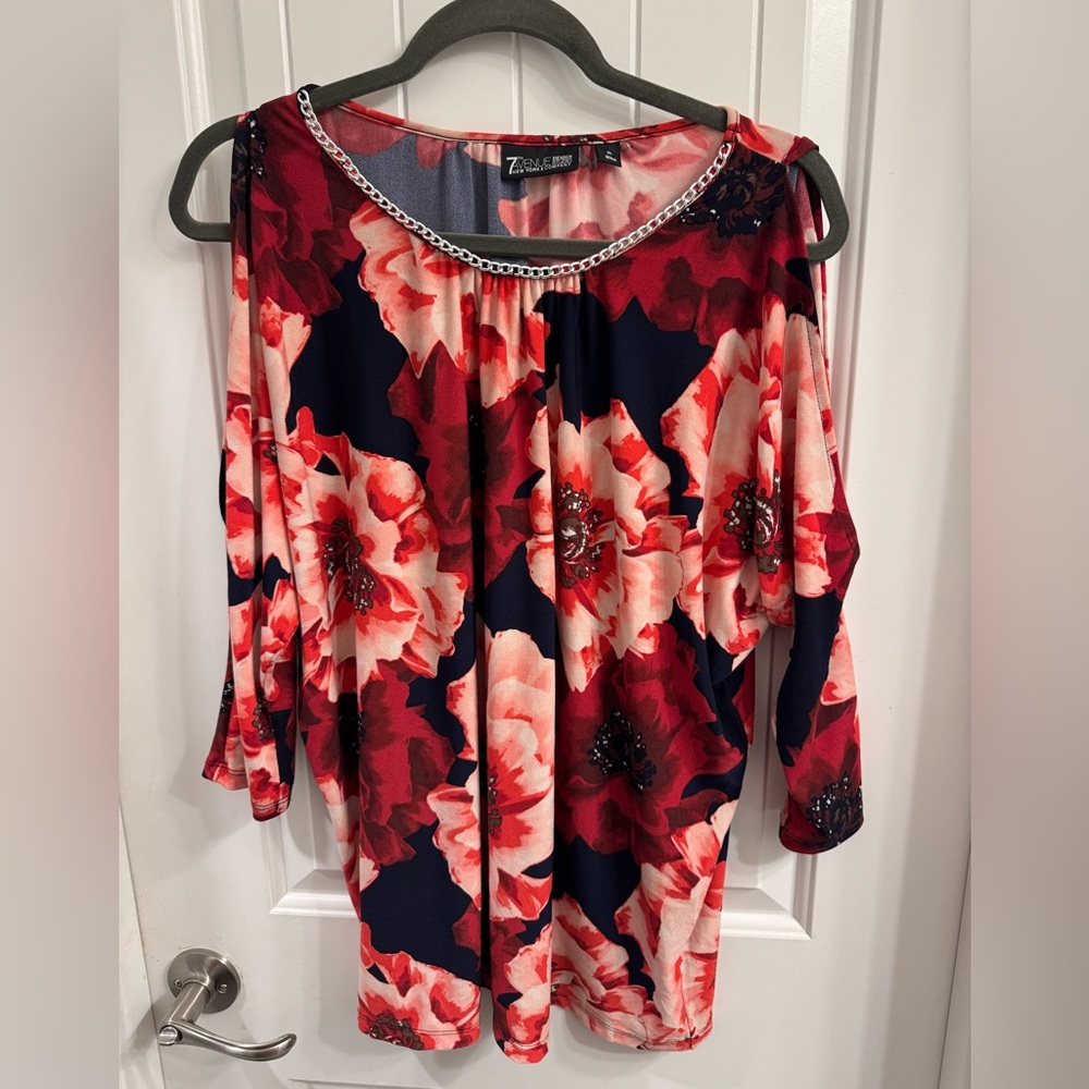 7th Avenue Design Studio XL Vibrant Floral Open Shoulder Top